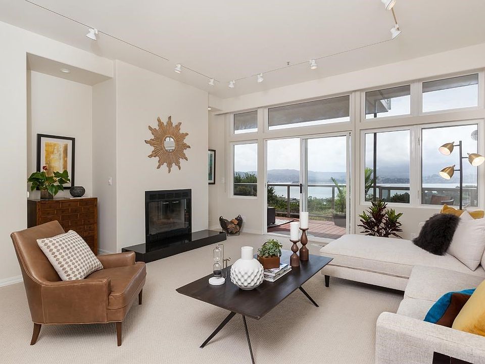 1st image of 24 Red Hill Cir