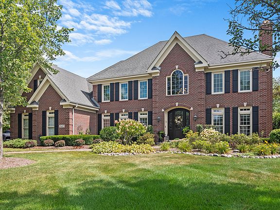 2nd image of 5N475 W Lakeview Cir
