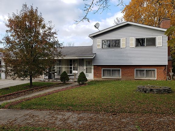 2nd image of 2200 Herbert Dr