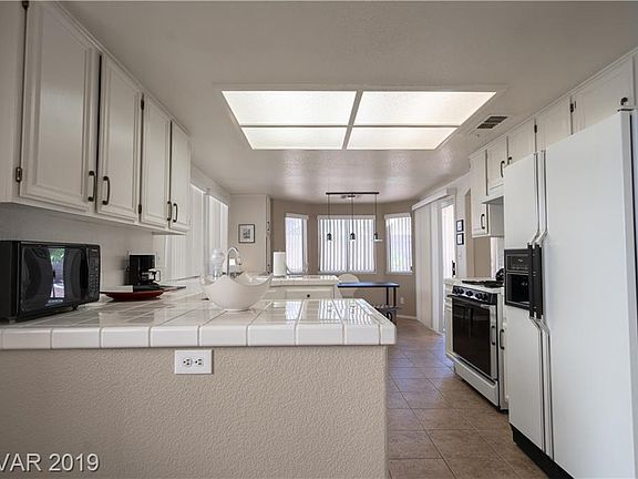 3rd image of 4809 Virginia Falls Ln