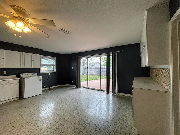 3710 Avenue V — Photo 8