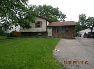 2943 20th St, North Chicago, IL 60064