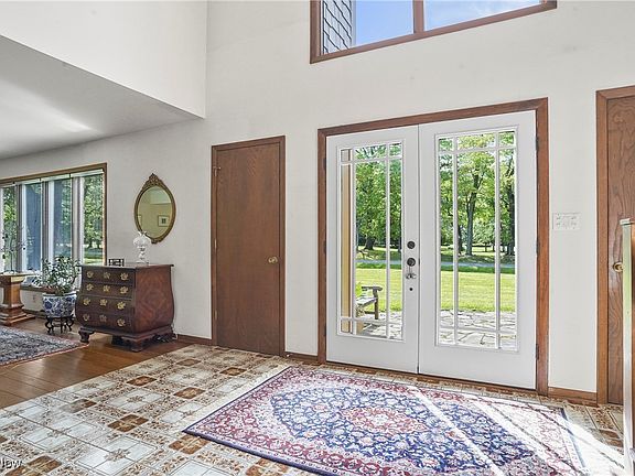 3rd image of 1131 Woodhaven Blvd