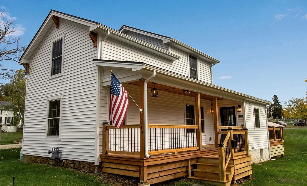 240 Niagara St - Property Image
