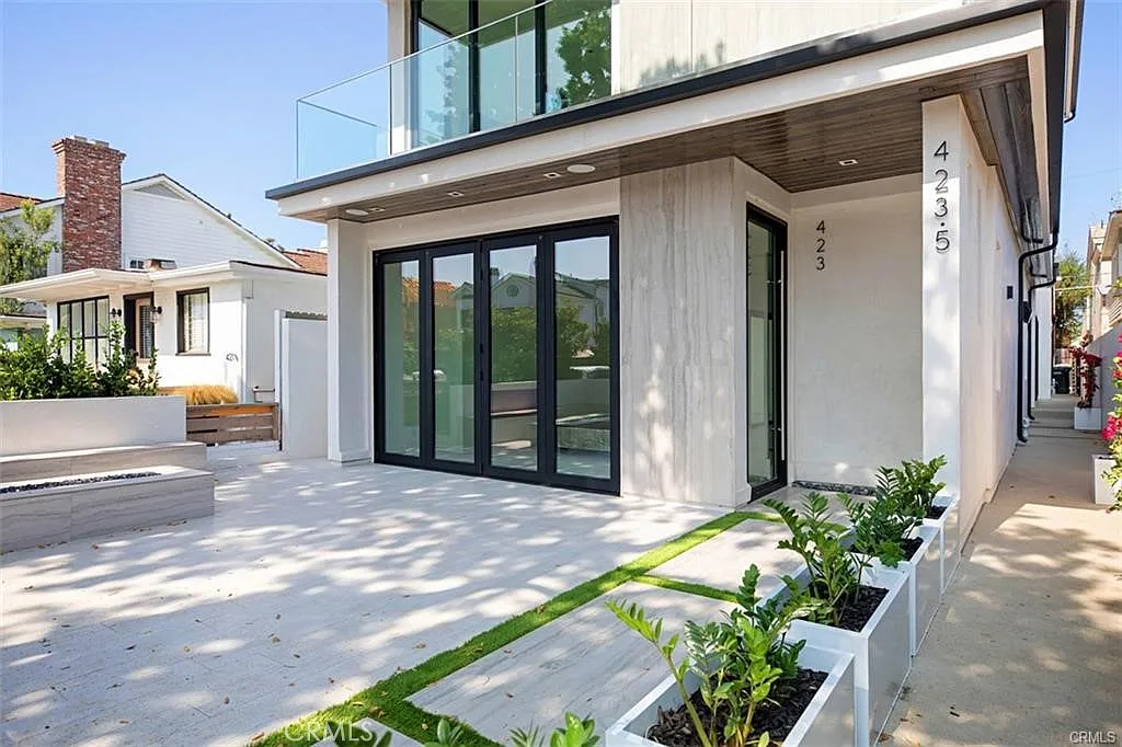 2 bed, 1427 sqft, $8,000 — Photo 3