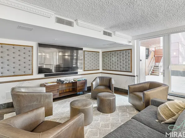 330 East 39th Street image 14 of 14