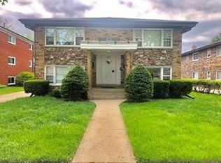 4618 Vernon Ave APT 3, Brookfield, IL 60513
