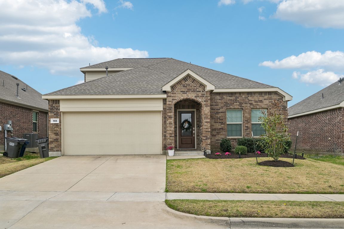 Mesquite Ln-S0603-001.jpg
