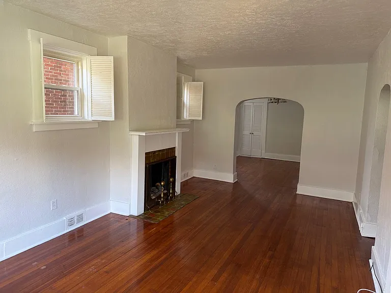 1669 New Haven Ave #1 — Photo 4