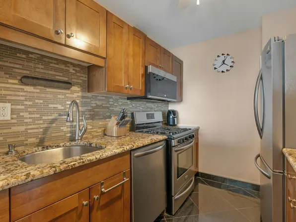 1203 River Road image 12 of 40