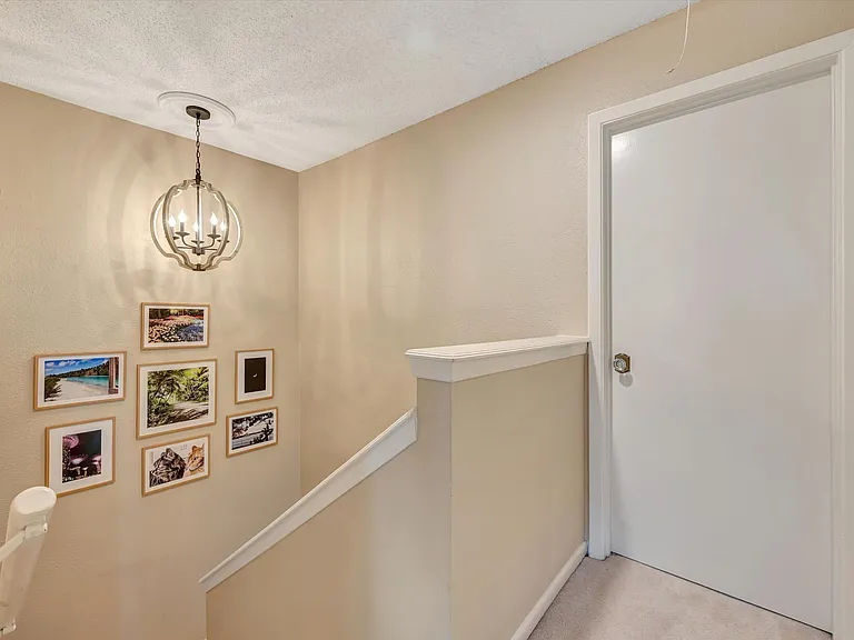 16570 Space Center Blvd — Photo 26