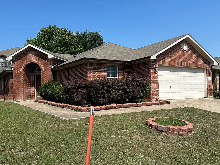 8241 Clarkview Dr — Photo 2