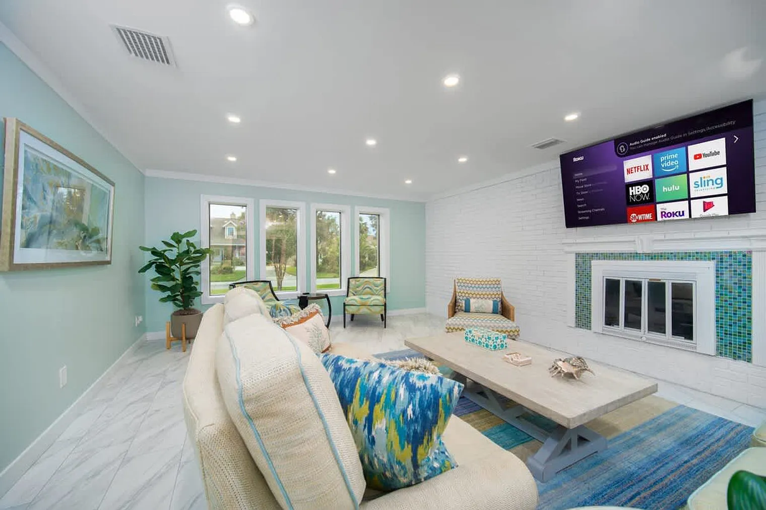 5 bed, 2.0 bath, 2594 sqft, $8,472 — Photo 2
