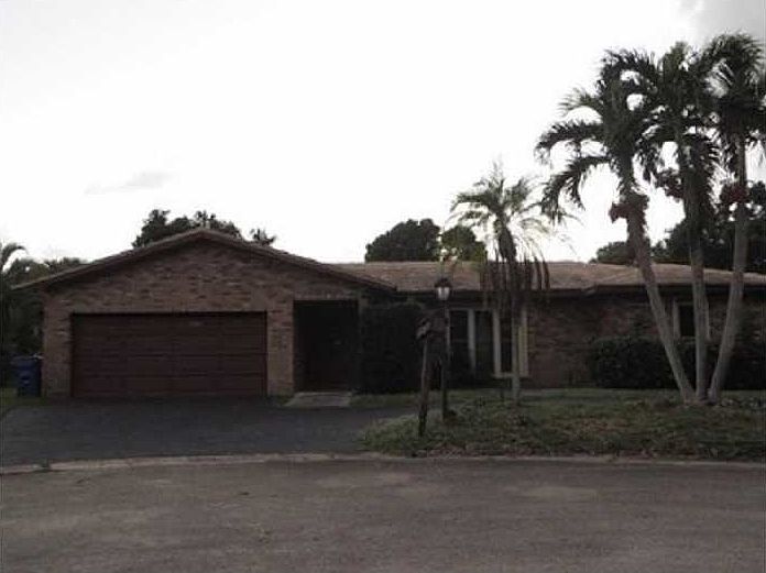 1st image of 1086 NW 82nd Ter