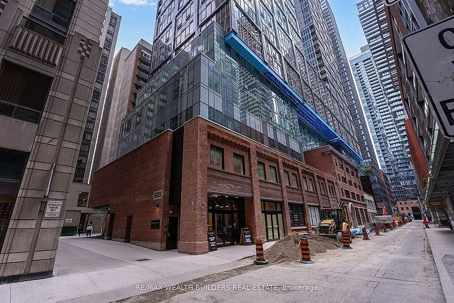 15 Mercer (NOBU Condos) — Photo 3