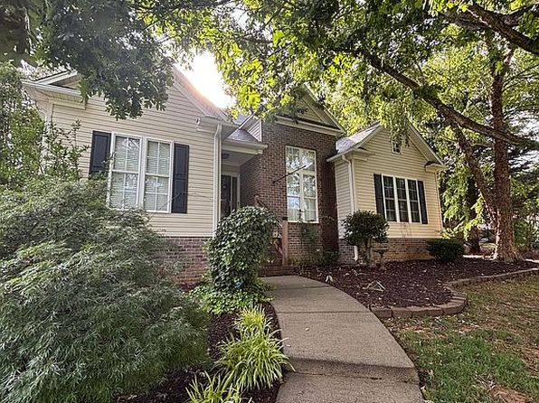 300 Ridge Dr
