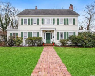 12 Dewey Street, Huntington, NY, 11743