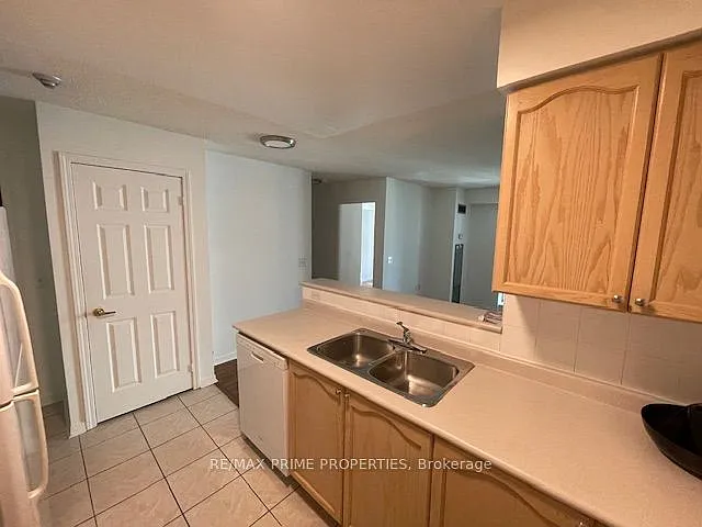 22 Olive Ave #807 — Photo 8