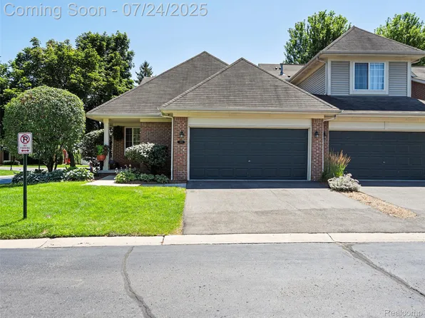 320 James Cir, Royal Oak, MI 48067