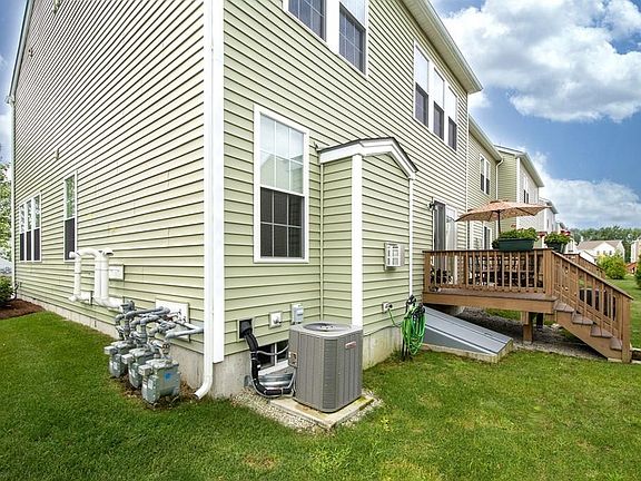 4th image of 125 Stonehaven Dr