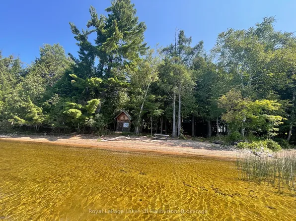 1046 Placid Ln, Algonquin Highlands, ON K0M 1S0