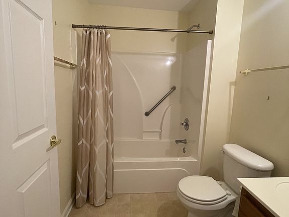 5th image of 1301 Crofton Park Ct