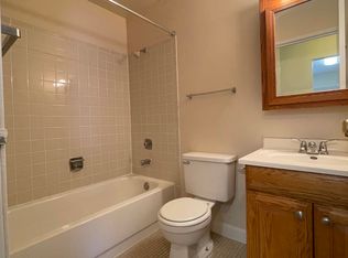 760 Court Of Birch APT 3, Vernon Hills, IL