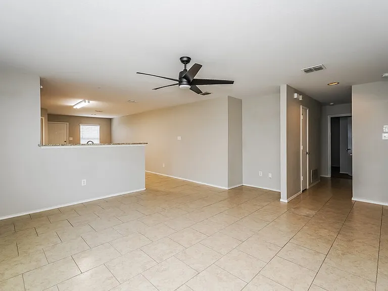 1453 Castle Ridge Rd — Photo 4