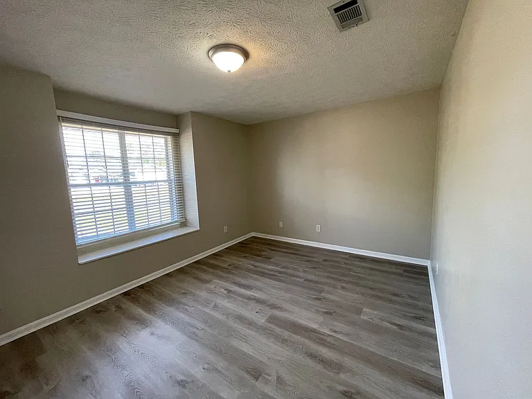 140 Treasure Palm Dr — Photo 19