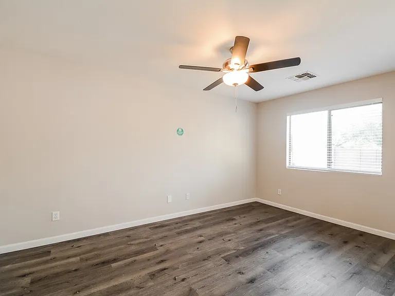3202 S Justin Dr — Photo 13