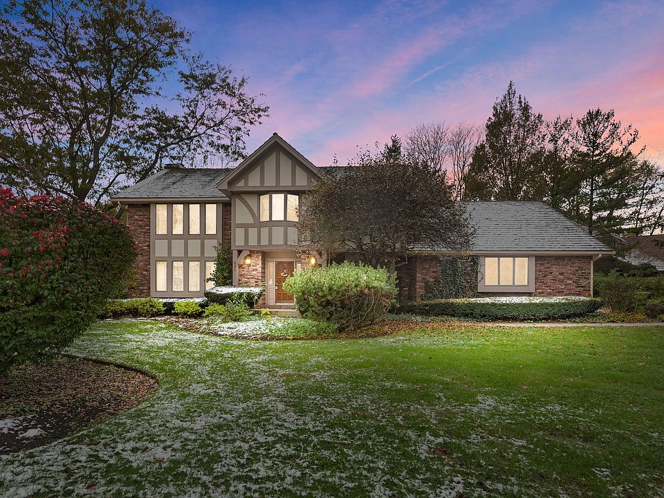 1st image of 831 Interlaken Ln