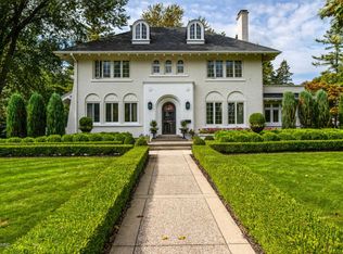 659 Cambridge Blvd SE, East Grand Rapids, MI 49506