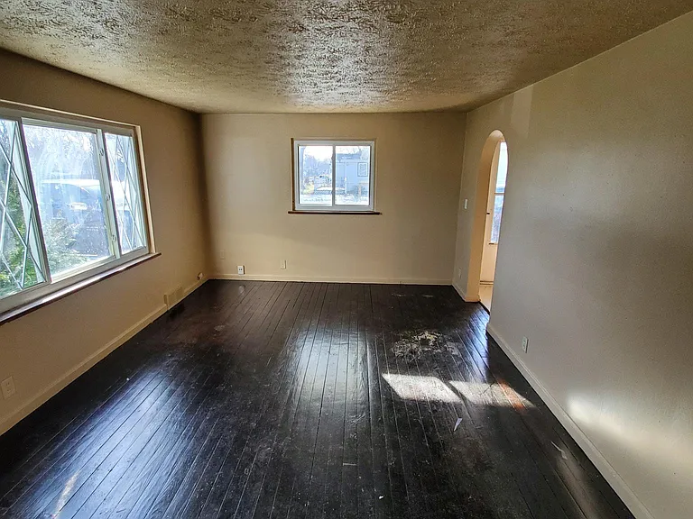 3045 Daleford Ave NE — Photo 11