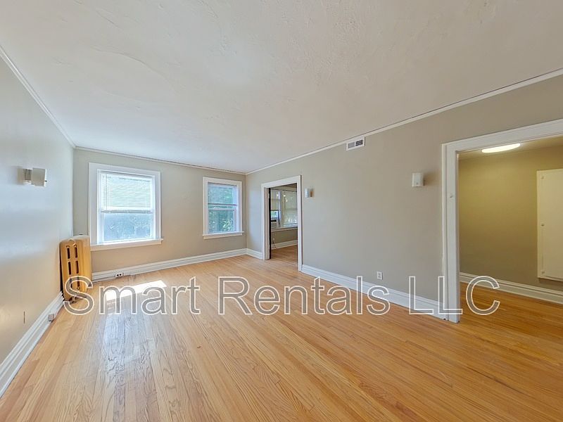 1st image of 5618 S Grand Blvd APT 4