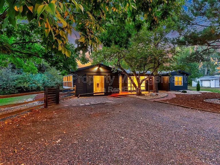 8845 W Frances Pl — Photo 16