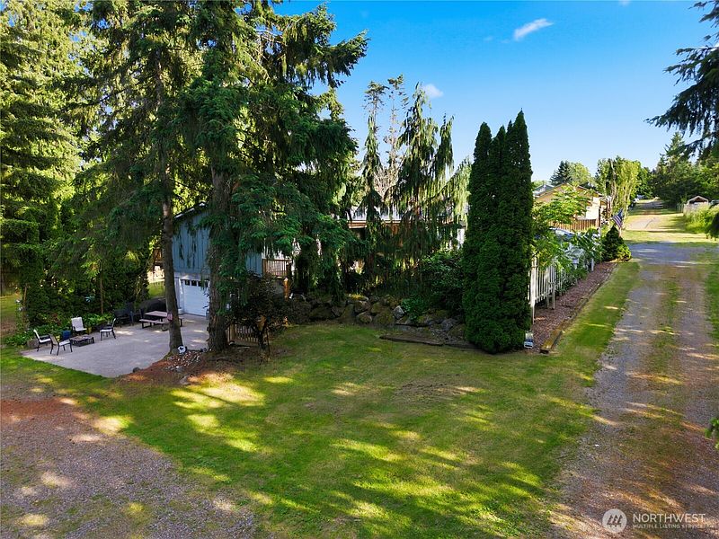 2nd image of 415 118th Avenue E