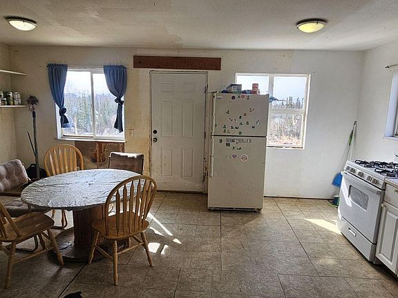 4th image of 244 S Ashley Rd