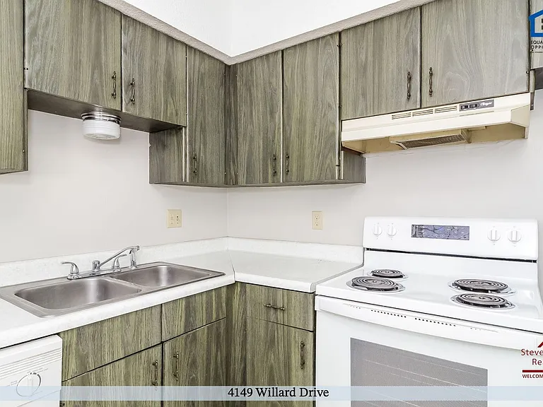 4149 Willard Dr — Photo 7