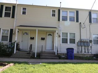 718 W 1st St, Junction City, KS 66441