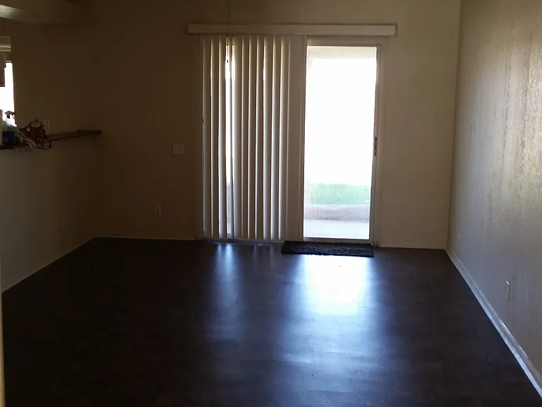 410 Tesoro Ln — Photo 6