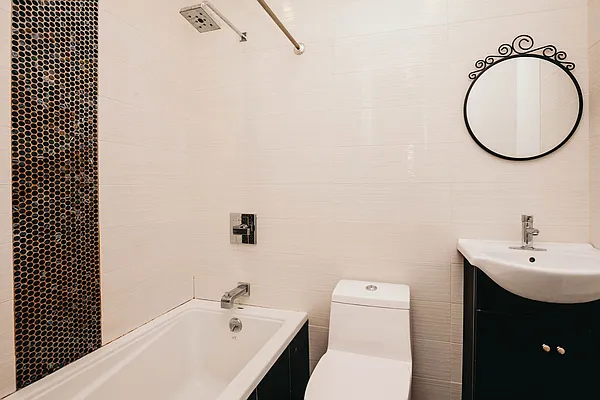 Rented by Nooklyn NYC LLC | media 33