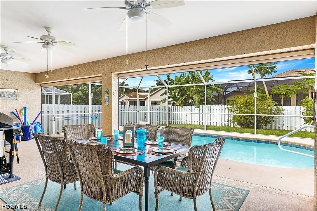 3 bed, 2.0 bath, 1819 sqft, $4,535 — Photo 1