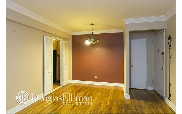 Sold by Douglas Elliman | media 19