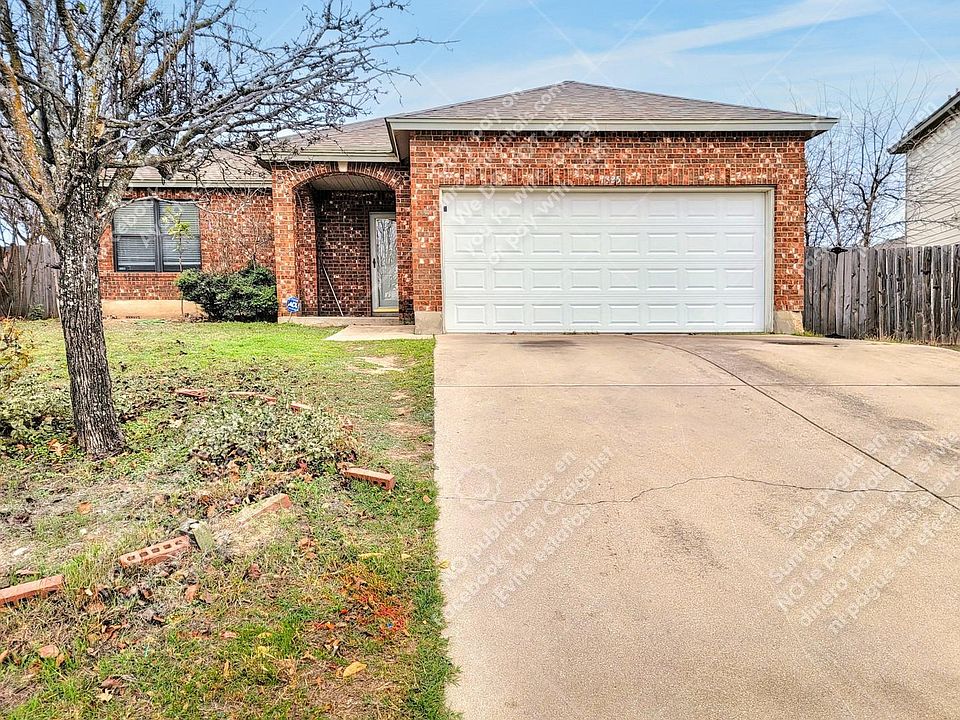 1st image of 1325 Deerhound Pl