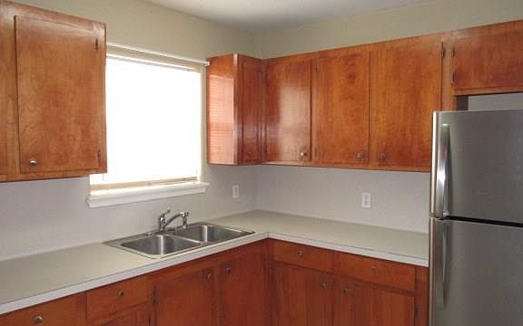 4th image of 318 Easy St APT C