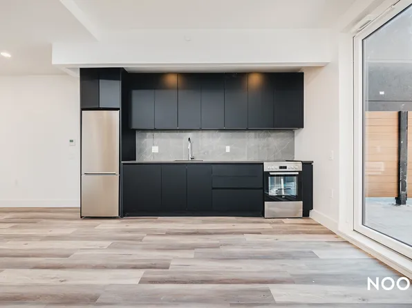 26 Quincy Street image 2 of 11