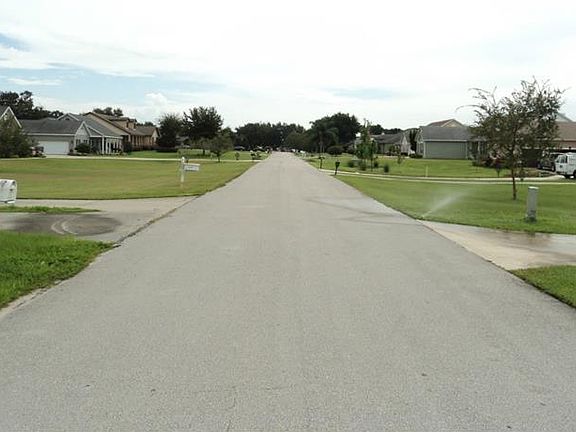 3rd image of 205 Sunrise Hill Ln