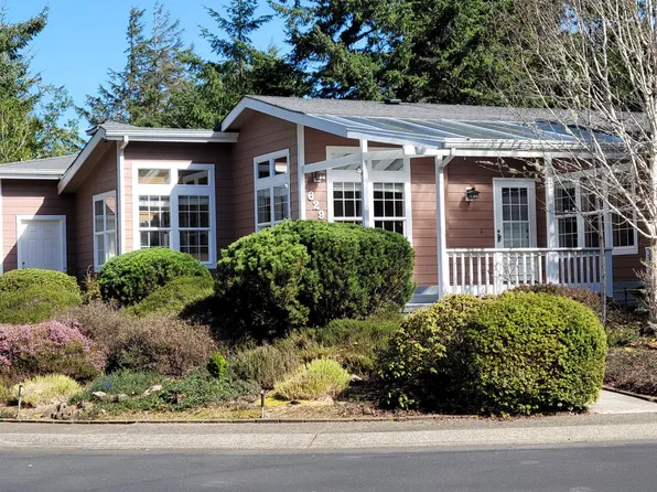 629 Glenbrook Cir, Florence, OR 97439