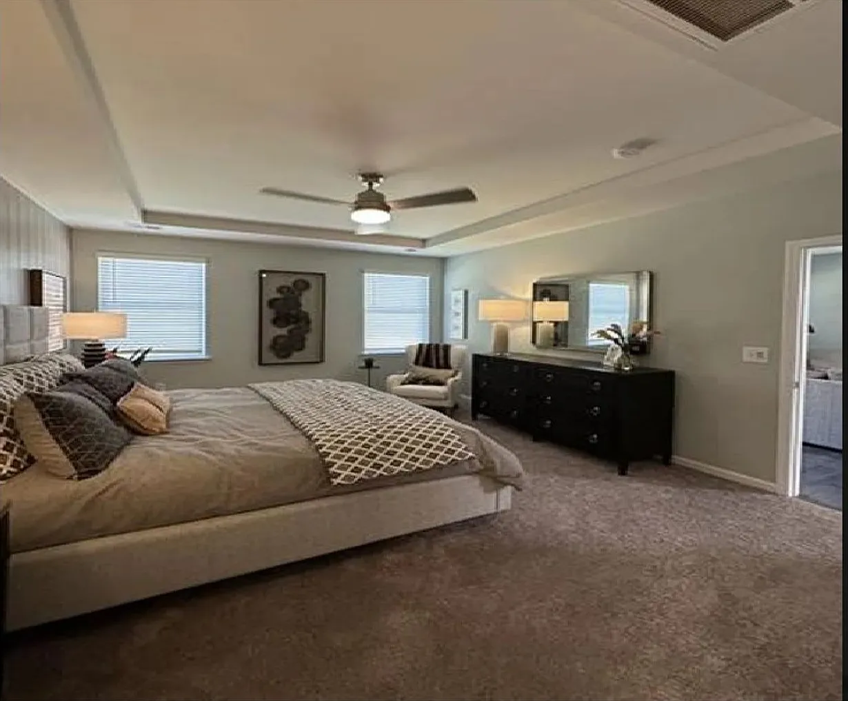 New 4/2.5 Townhome Near Lake Conestee and downtown Mauldin! — Photo 4