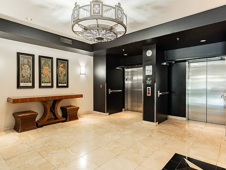360 E Desert Inn Rd #1502 — Photo 7